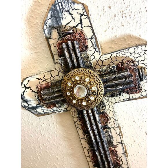 Montana West 20” Rustic Western Crackled Wooden Metal Bling Wall Cross - Picture 4 of 7